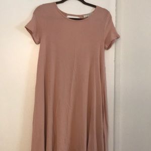 T:shirt dress with an open back